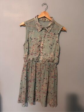 Urban Outfitters Lucca Couture Mint Floral Sleeveless Button-Front Dress